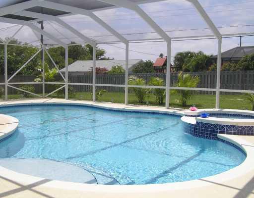 5151 Southeast Post Terrace Stuart, FL 34997 - Photo 2 of 8 Gallery Image 2