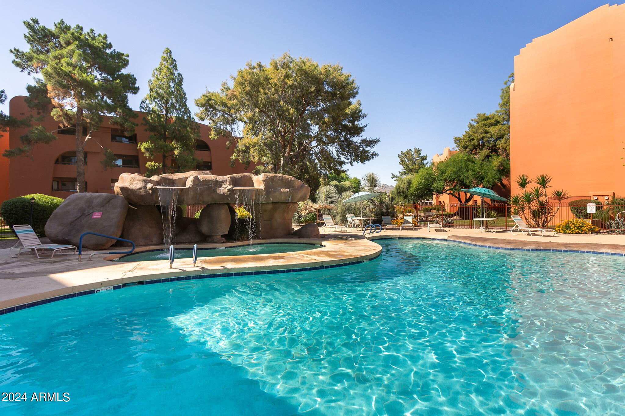 4303 East Cactus Road, Unit 349 Phoenix, AZ 85032 - Photo 5 of 45 48-web-or-mls-4303-e-cactus-rd-349