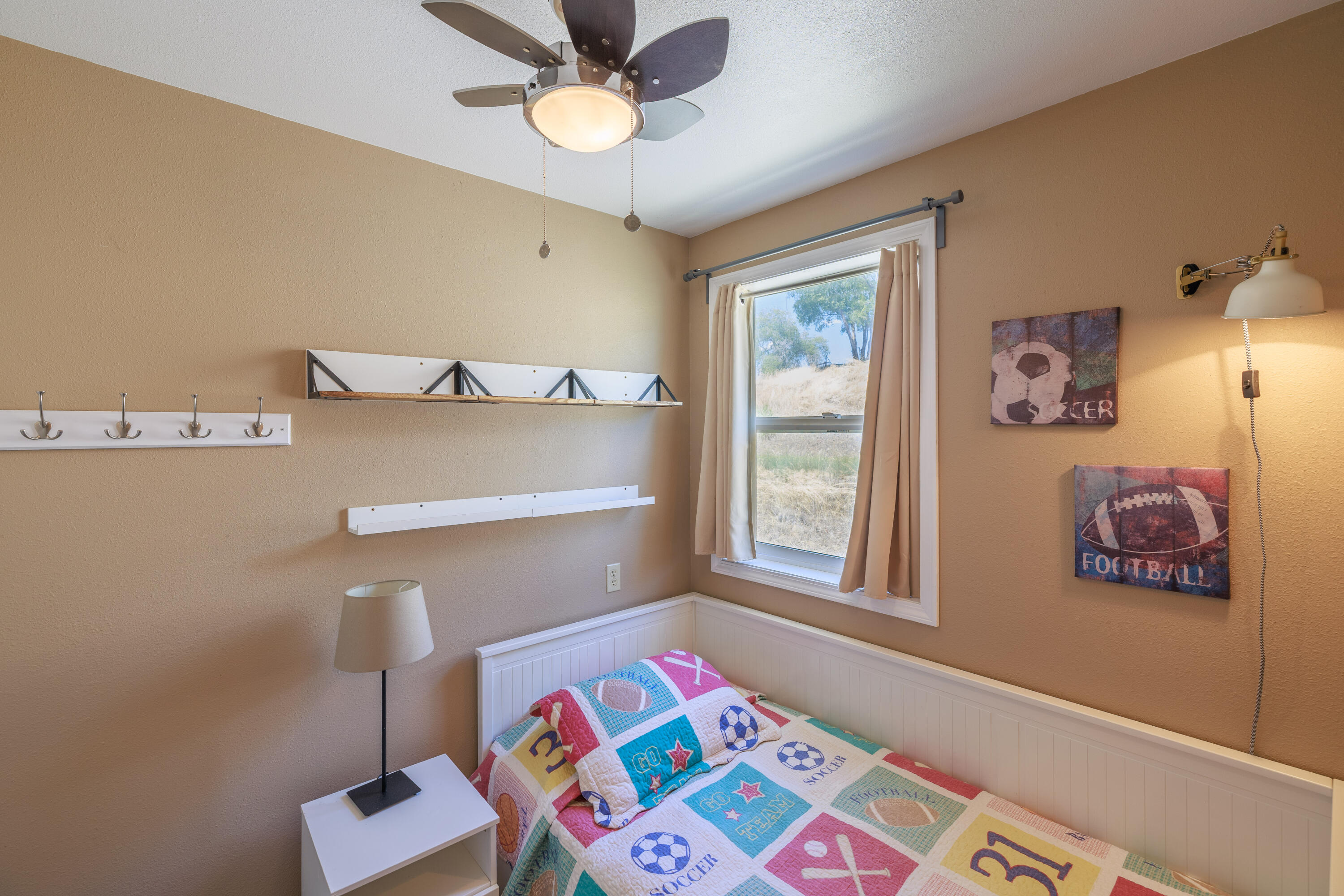 206 Front Street Prairie City, OR 97869 - Photo 39 of 77 ADU Bedroom #2