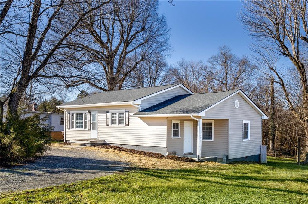 2320 Burch Bridge Road Burlington, NC 27217 - Photo 2 of 21 Gallery Image 2