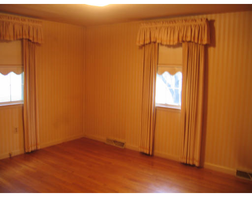 1060 River Road Agawam, MA 01001 - Photo 7 of 14 Gallery Image 7