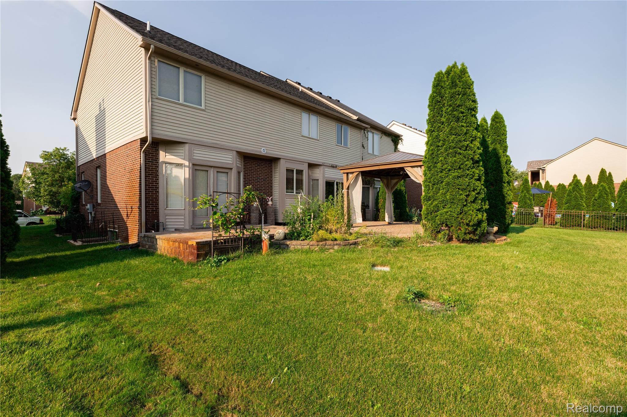 1603 Angela Road Walled Lake, MI 48390 - Photo 70 of 76 1603 Angela Dr-18.jpg