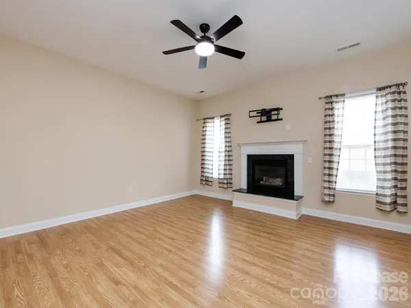 $2,600 | 10836 Clark Street, Davidson, NC 28036