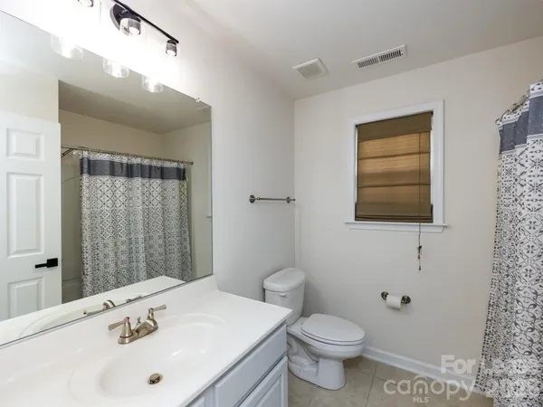 $2,600 | 10836 Clark Street, Davidson, NC 28036