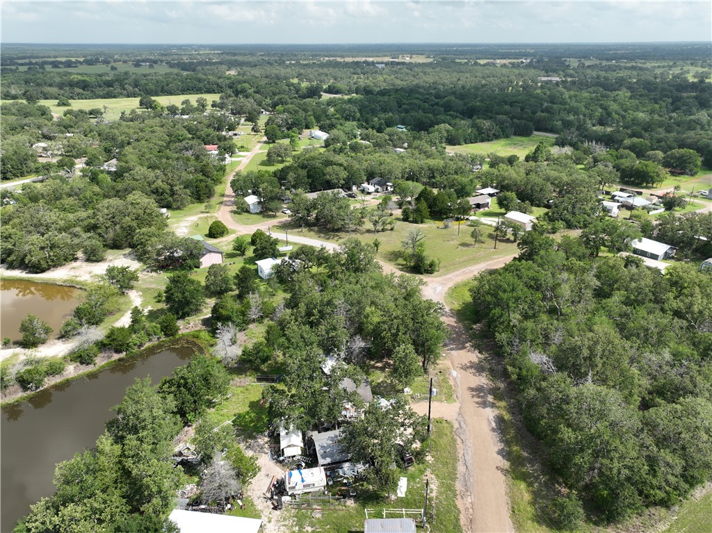 125-126 Lakeview Loop Somerville, TX 77879 - Photo 14 of 17