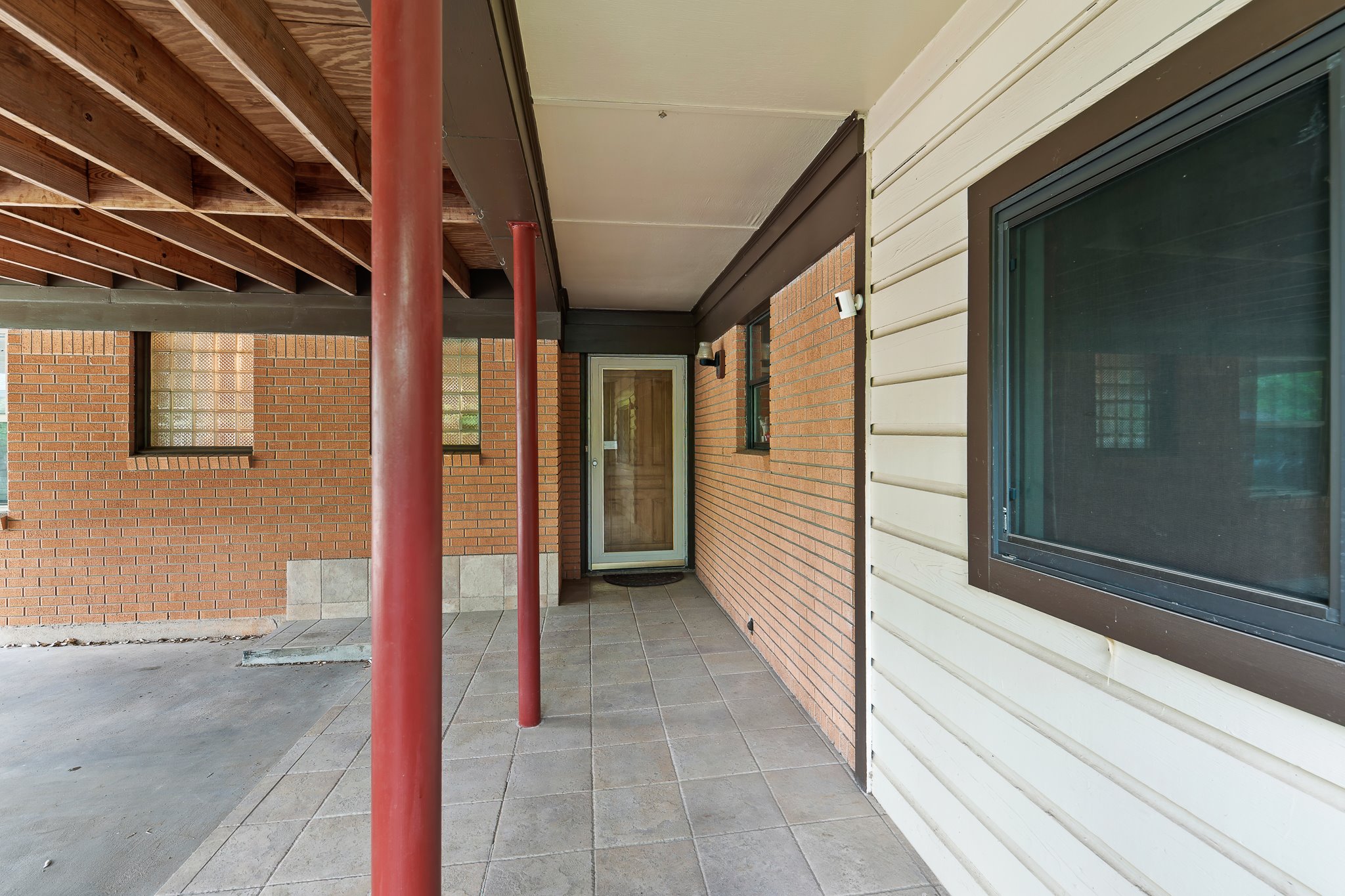 5600 Libyan Circle Austin, TX 78745 - Photo 4 of 37 View of patio / terrace