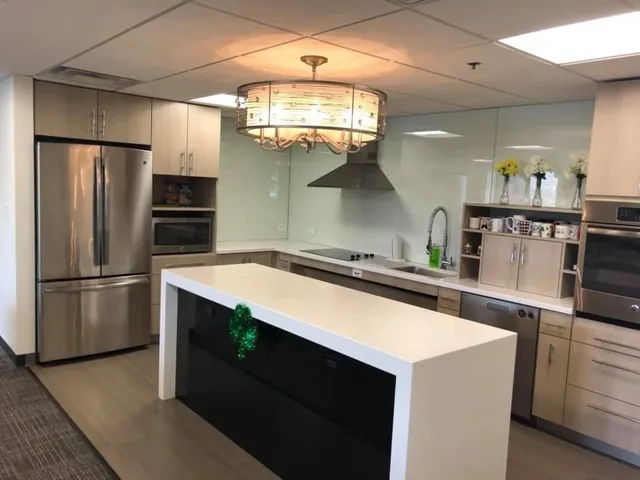 $1,495 | 2 Victory Road, Unit 6, Lynn, MA 01902