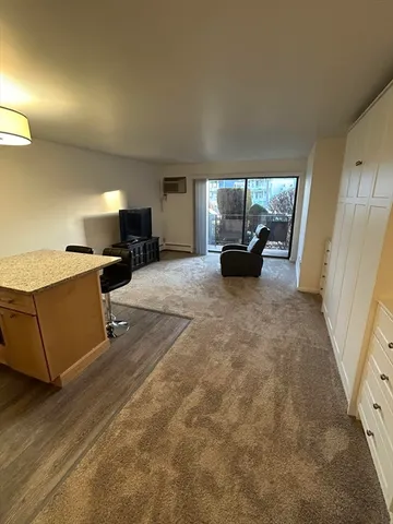 $1,495 | 2 Victory Road, Unit 6, Lynn, MA 01902