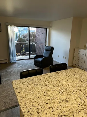 $1,495 | 2 Victory Road, Unit 6, Lynn, MA 01902