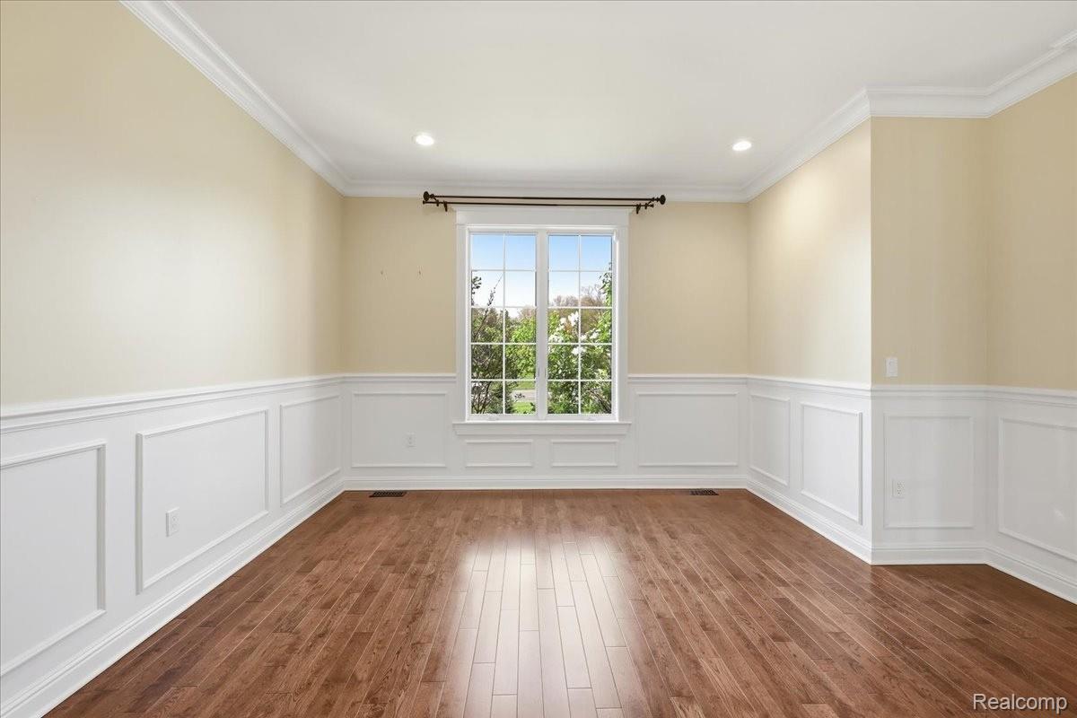 35339 West 13 Mile Road Farmington, MI 48331 - Photo 21 of 72 Den/Office/Flex room with crown molding, wainscoting and hardwood flooring
