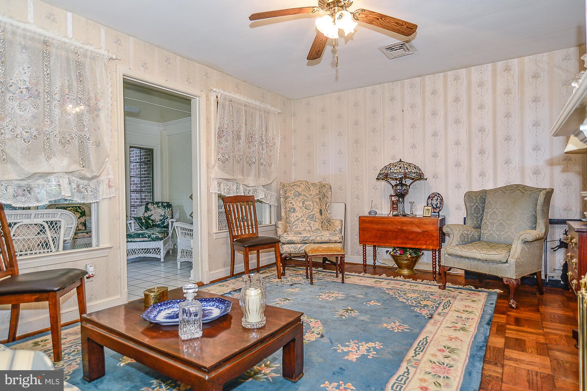 2511 Pinoak Lane Reston, VA 20191 - Photo 11 of 23 Family Room