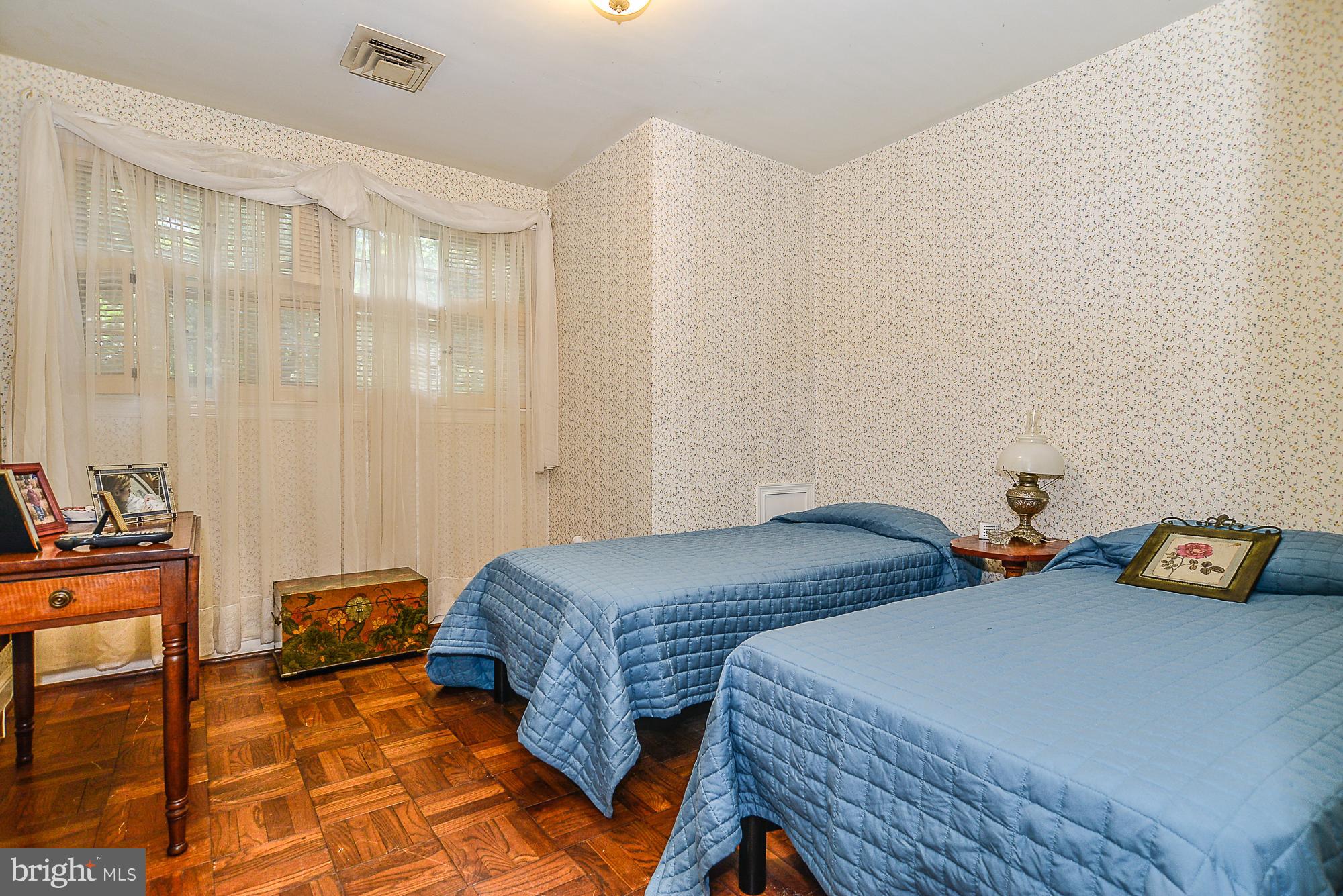 2511 Pinoak Lane Reston, VA 20191 - Photo 17 of 23 Bedroom