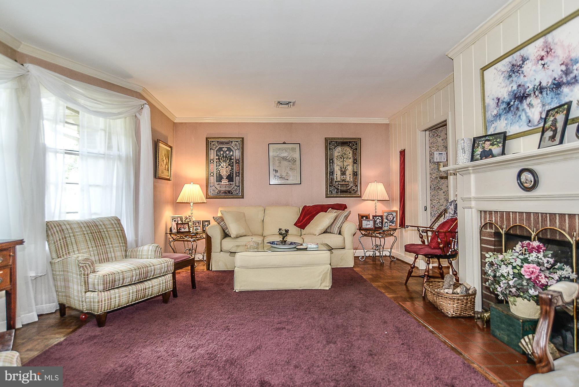 2511 Pinoak Lane Reston, VA 20191 - Photo 4 of 23 24 foot Living room with fireplace