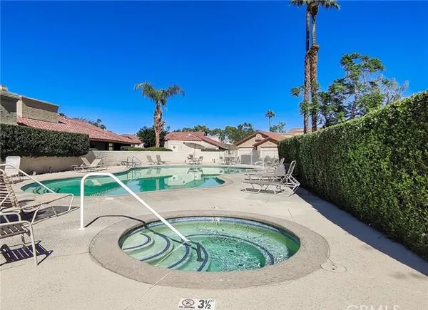 $375,000 | 77860 Woodhaven Drive North, Palm Desert, CA 92211