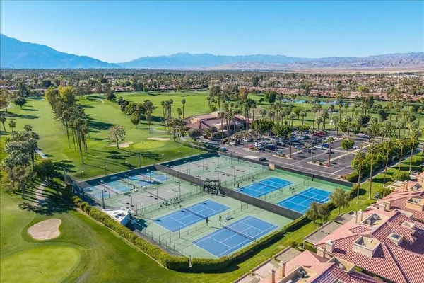 $375,000 | 77860 Woodhaven Drive North, Palm Desert, CA 92211