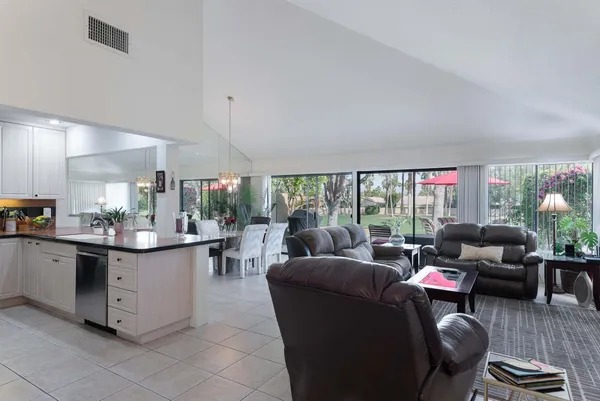 $375,000 | 77860 Woodhaven Drive North, Palm Desert, CA 92211