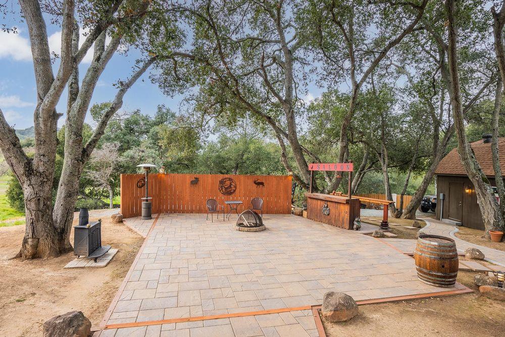 4550 Roop Road Gilroy, CA 95020 - Photo 14 of 91