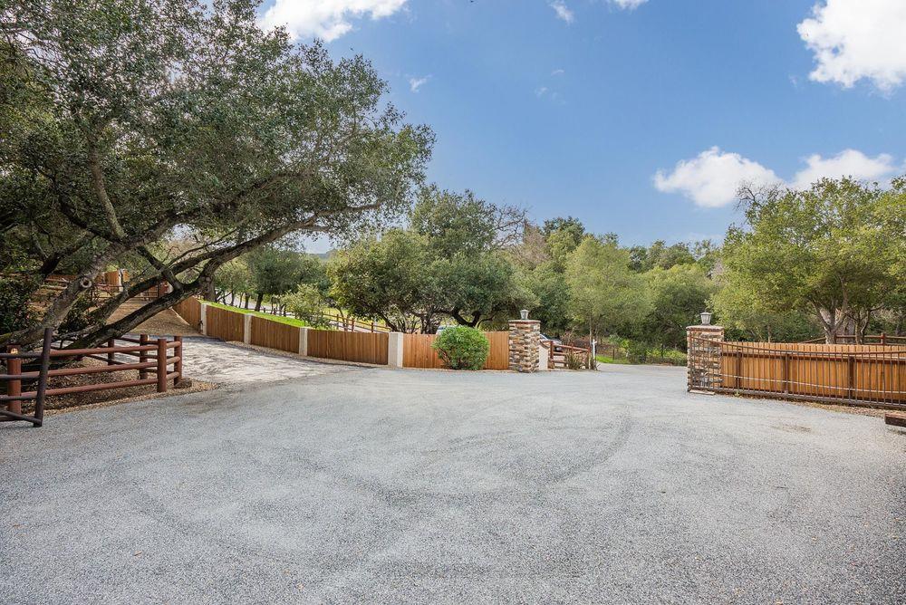 4550 Roop Road Gilroy, CA 95020 - Photo 6 of 91