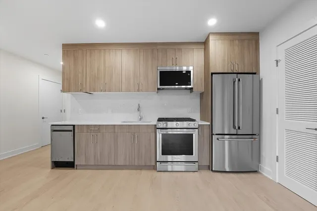 $3,600 | 303 Madison Street, Unit 408, Hoboken, NJ 07030