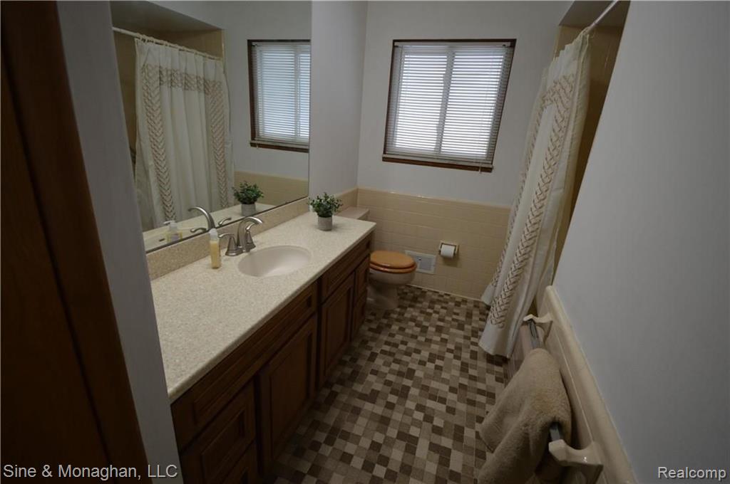 8559 Stone Road Algonac, MI 48001 - Photo 21 of 33