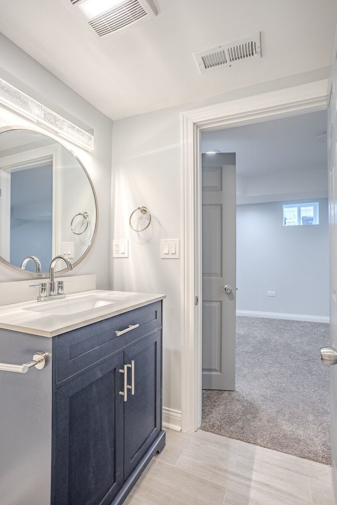 1013 West 18th Place Chicago, IL 60608 - Photo 23 of 49