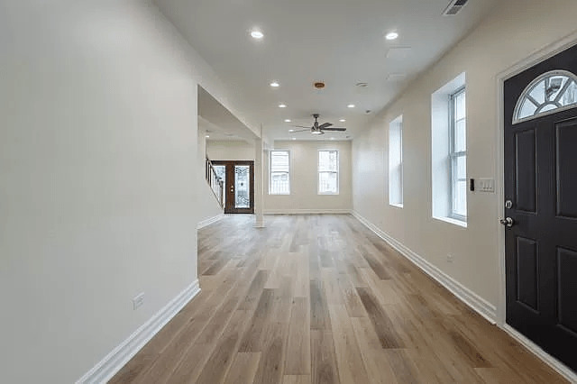 1013 West 18th Place Chicago, IL 60608 - Photo 5 of 49