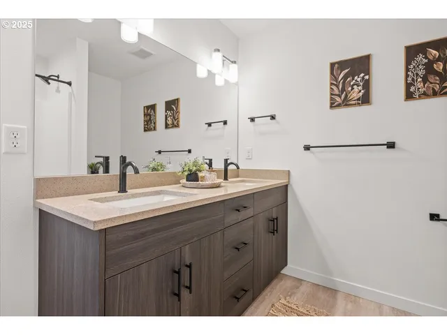 $449,900 | 5008 Northeast 113th Street, Vancouver, WA 98686