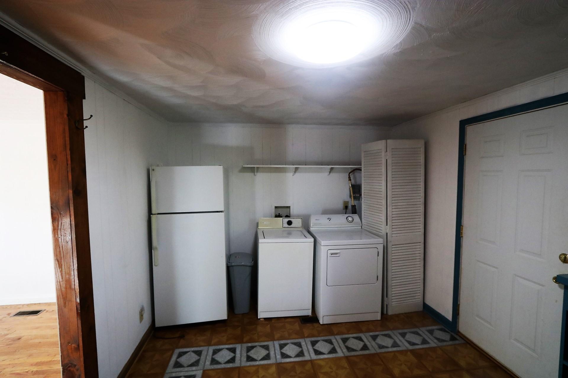 174 Spring Dale Road Southwest Floyd, VA 24091 - Photo 29 of 37 a utility room with dryer and washer
