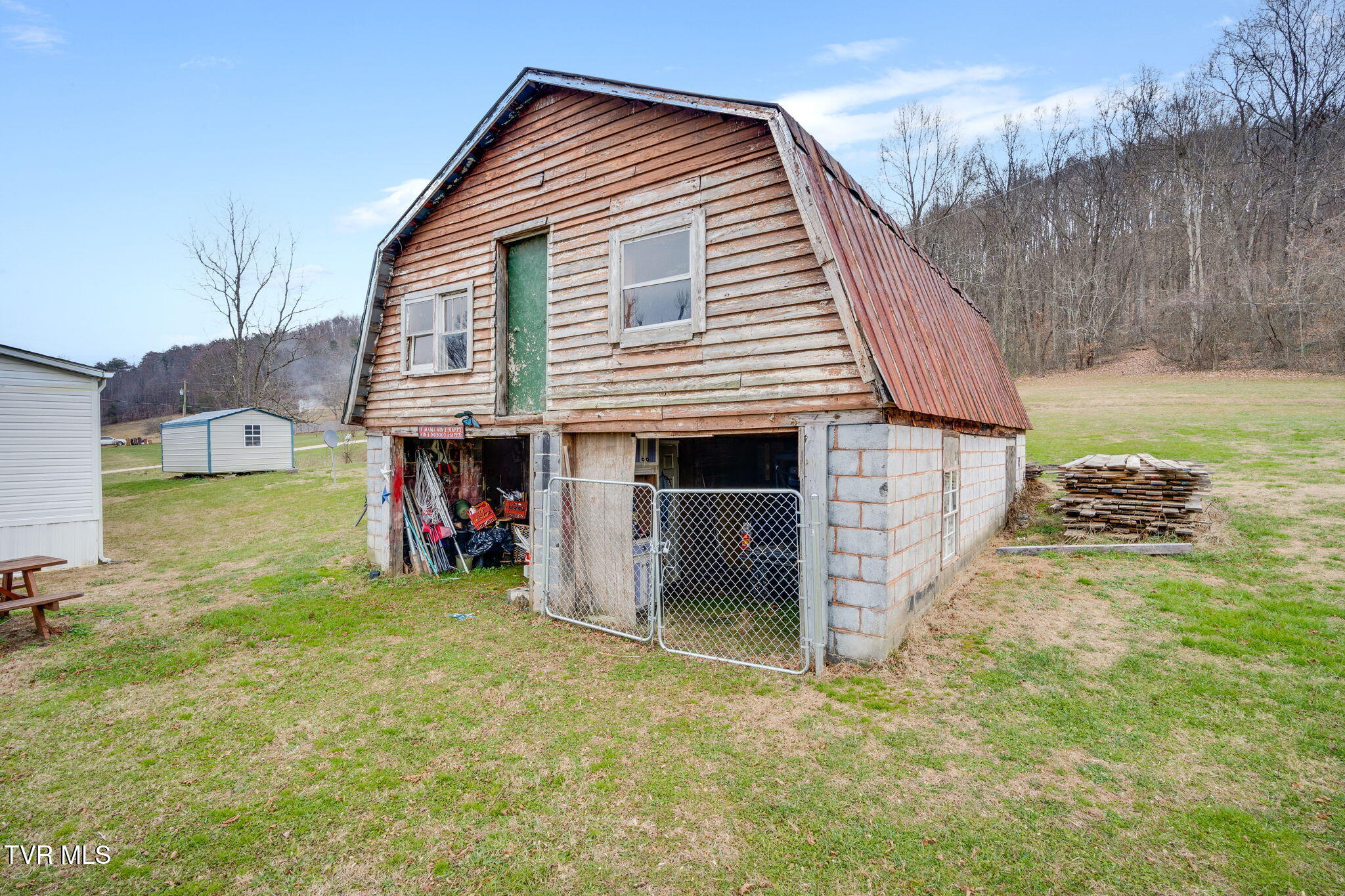 404 Amis Chapel Road Surgoinsville, TN 37873 - Photo 25 of 25 025