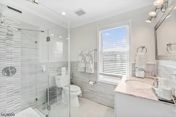 $595,000 | 15 Melrose Terrace, Elizabeth, NJ 07208