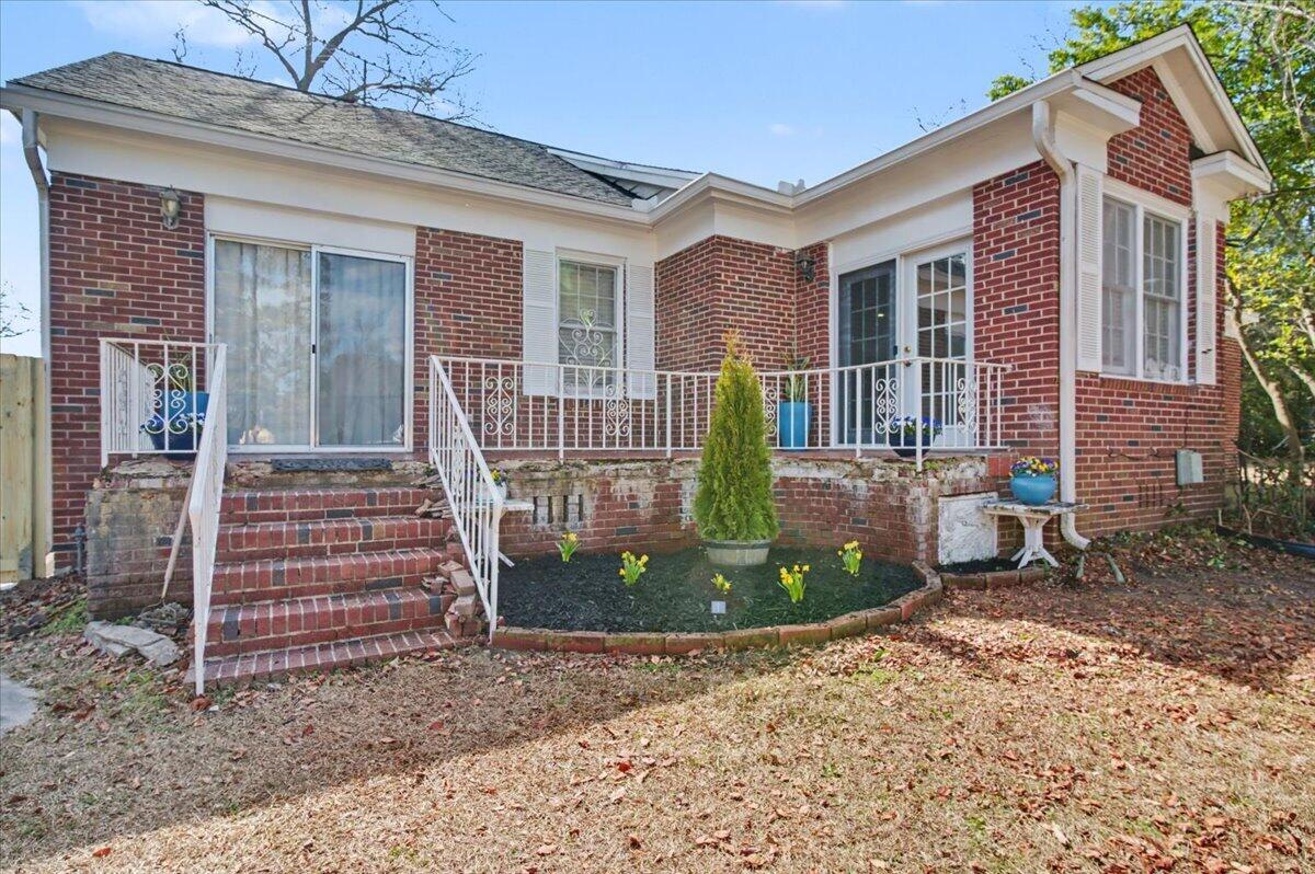 900 Naples Avenue Cayce, SC 29033 - Photo 5 of 47