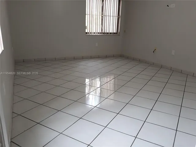 $1,700 | 8899 Southwest 123rd Court, Unit 101, Miami, FL 33186