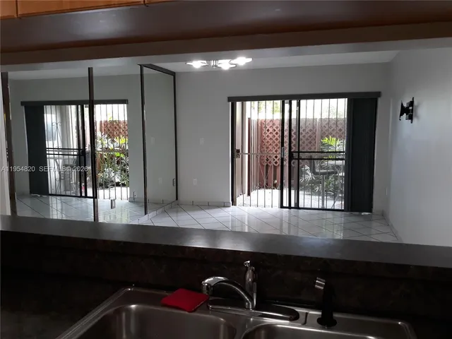 $1,700 | 8899 Southwest 123rd Court, Unit 101, Miami, FL 33186