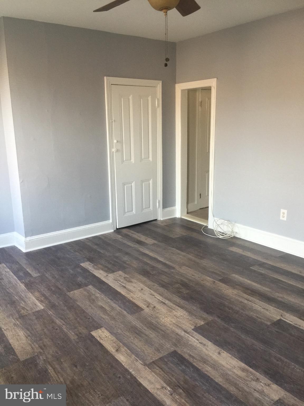 3169 Belgrade Street Philadelphia, PA 19134 - Photo 10 of 19 Second floor livingroom