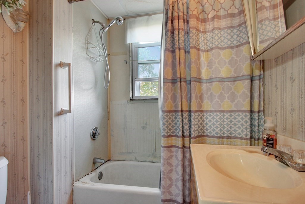 61 Springfield Street Somerville, MA 02143 - Photo 25 of 34 Gallery Image 25