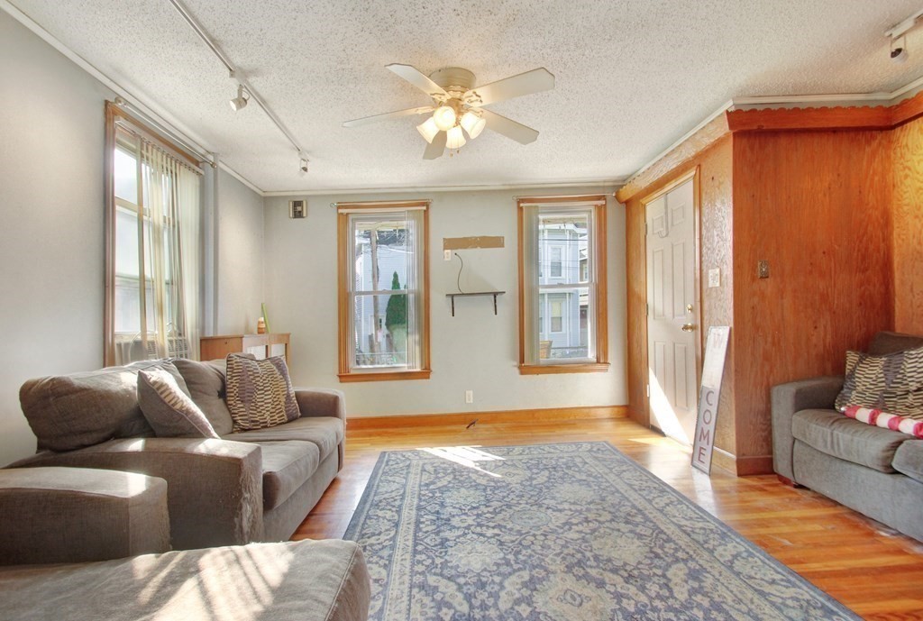 61 Springfield Street Somerville, MA 02143 - Photo 7 of 34 Gallery Image 7