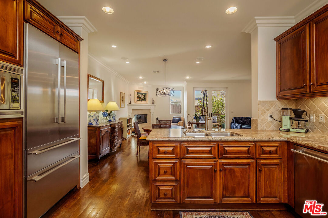 710 Virginia Street El Segundo, CA 90245 - Photo 17 of 44