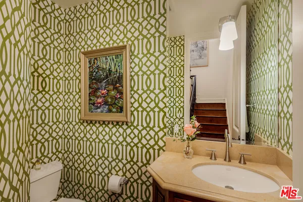 $1,198,800 | 710 Virginia Street, El Segundo, CA 90245