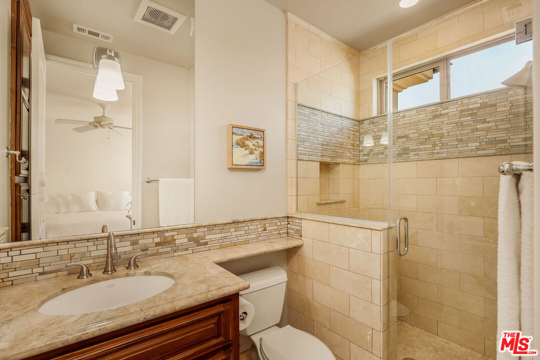 710 Virginia Street El Segundo, CA 90245 - Photo 32 of 44