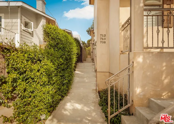 $1,198,800 | 710 Virginia Street, El Segundo, CA 90245