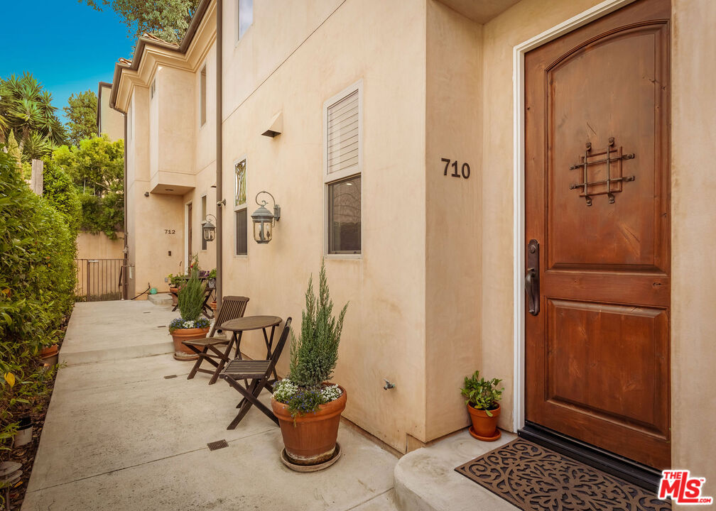 710 Virginia Street El Segundo, CA 90245 - Photo 6 of 44