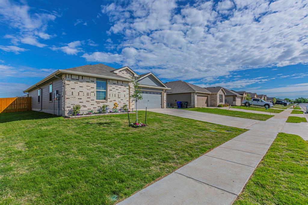 7017 Canadian Drive China Spring, TX 76633 - Photo 2 of 17