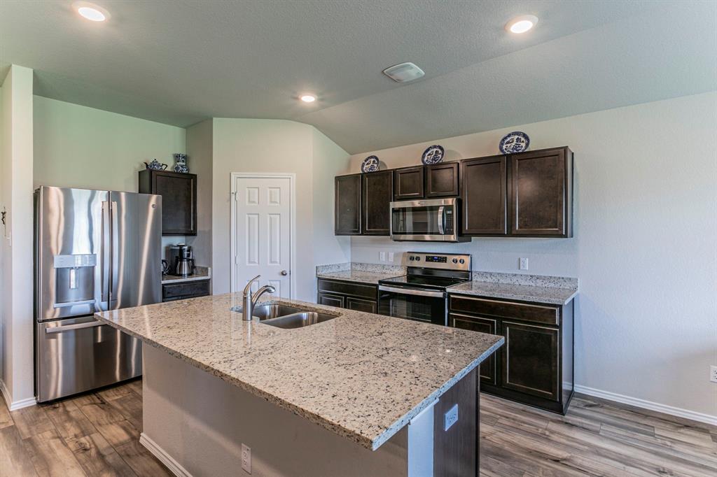 7017 Canadian Drive China Spring, TX 76633 - Photo 5 of 17