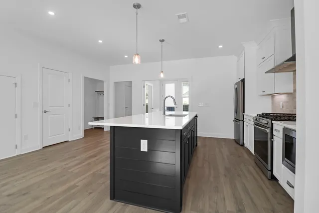 $2,850 | Undisclosed Address, Johns Island, SC 29455