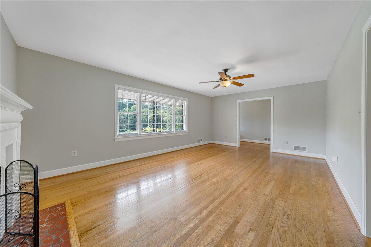 3579 Hartland Road Southwest Roanoke, VA 24015 - Photo 17 of 37 17-MIB00182