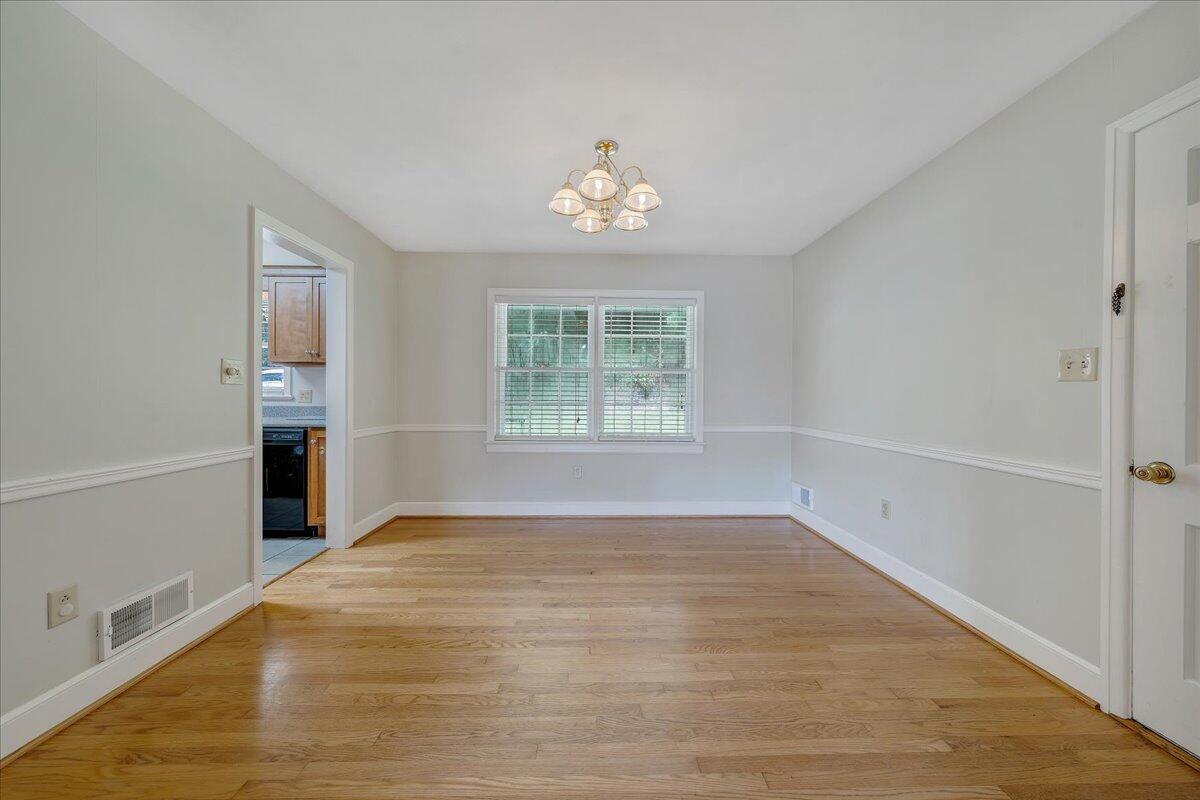 3579 Hartland Road Southwest Roanoke, VA 24015 - Photo 22 of 37 22-MIB00197