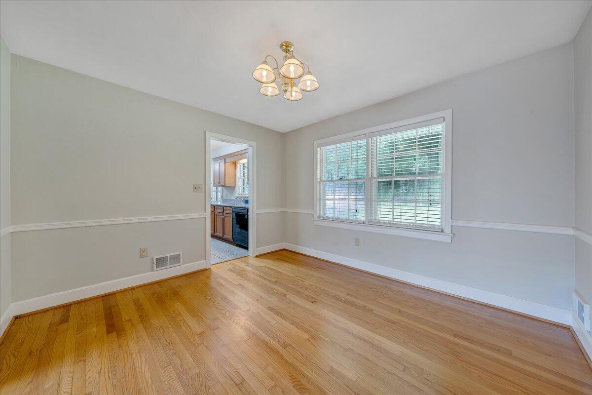 3579 Hartland Road Southwest Roanoke, VA 24015 - Photo 23 of 37 23-MIB00200