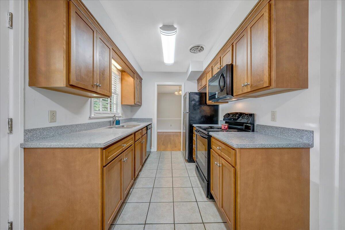 3579 Hartland Road Southwest Roanoke, VA 24015 - Photo 25 of 37 25-MIB00206