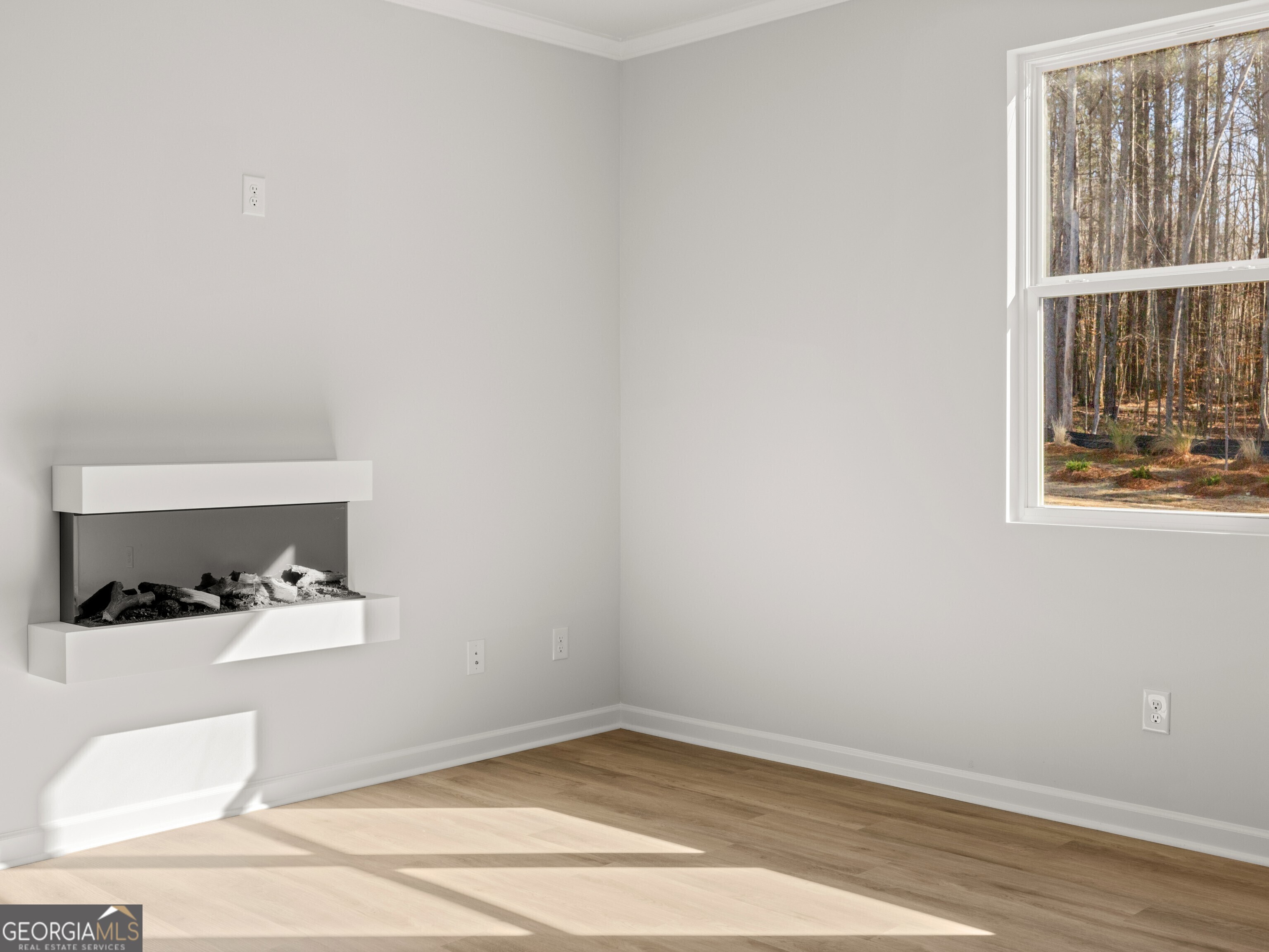 156 Hampton Drive Dallas, GA 30132 - Photo 16 of 81 a room with a white bed and a window