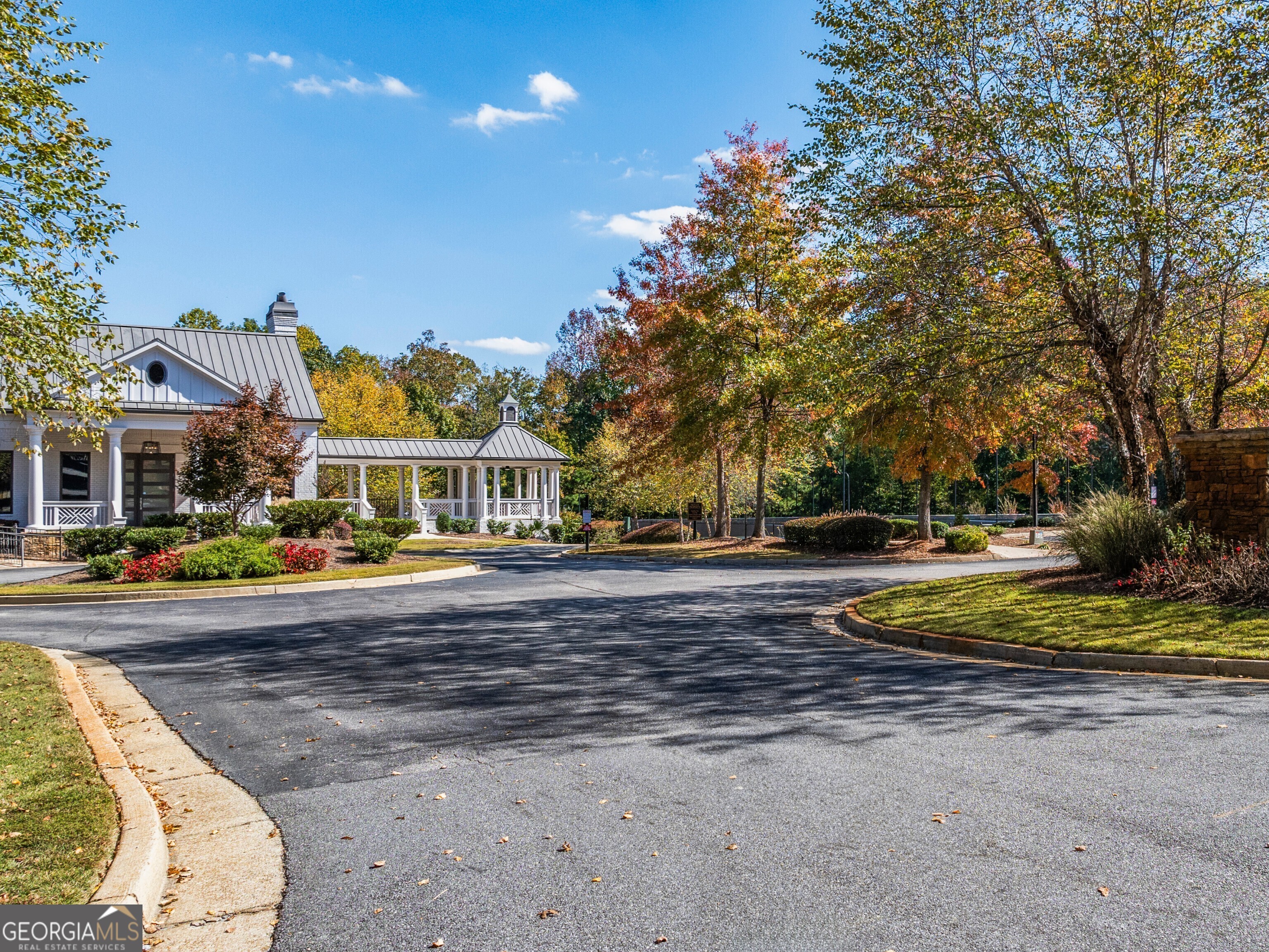 156 Hampton Drive Dallas, GA 30132 - Photo 48 of 81 a front view of house with yard and green space